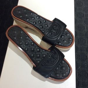 Woman’s Tory Burch wedge summer slipper sandal